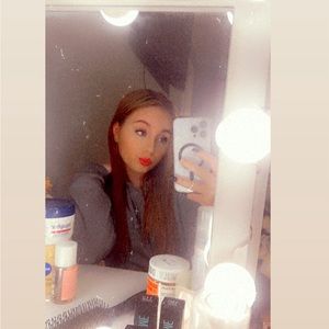 Meet your Posher, Destiny